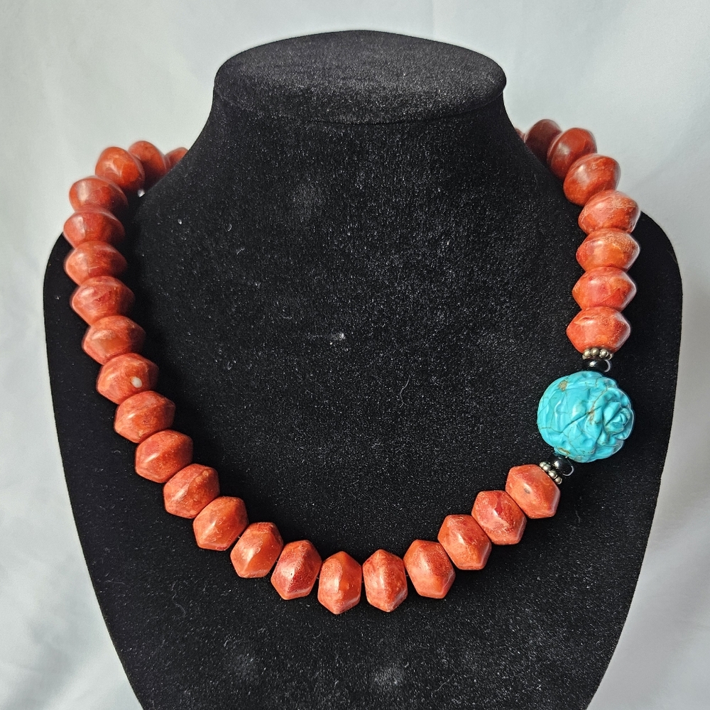EUC Vintage Coral and Turquoise Beaded Necklace Southwestern Chinese